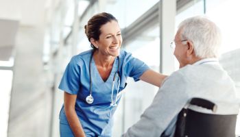 EMR systems draw caregivers' attention away from patients 